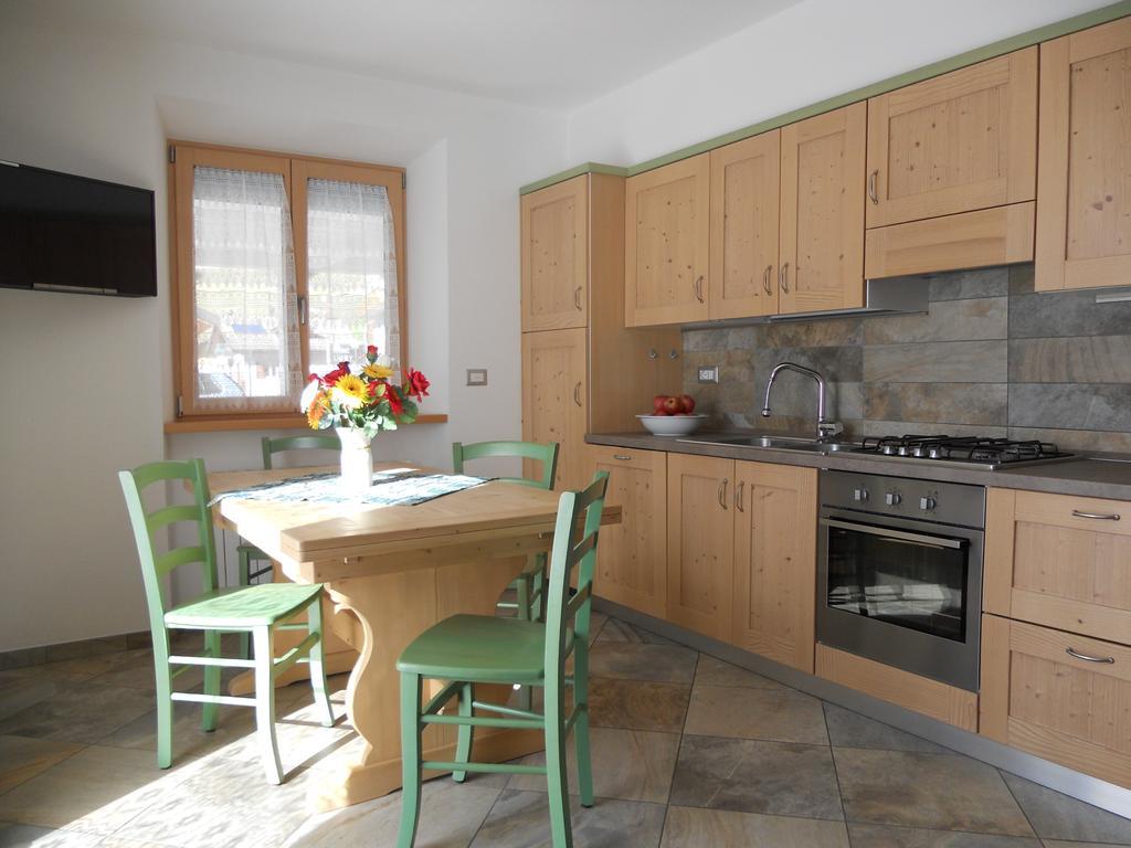 Ferienwohnung Casa Maria Molveno Zimmer foto